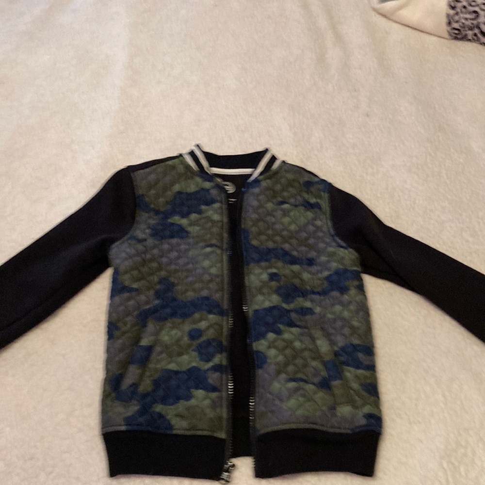 Lightweight spring or fall jacket